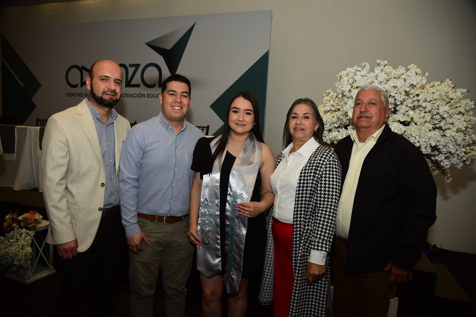 Las familias que acompañan el logro — Graduación 2025